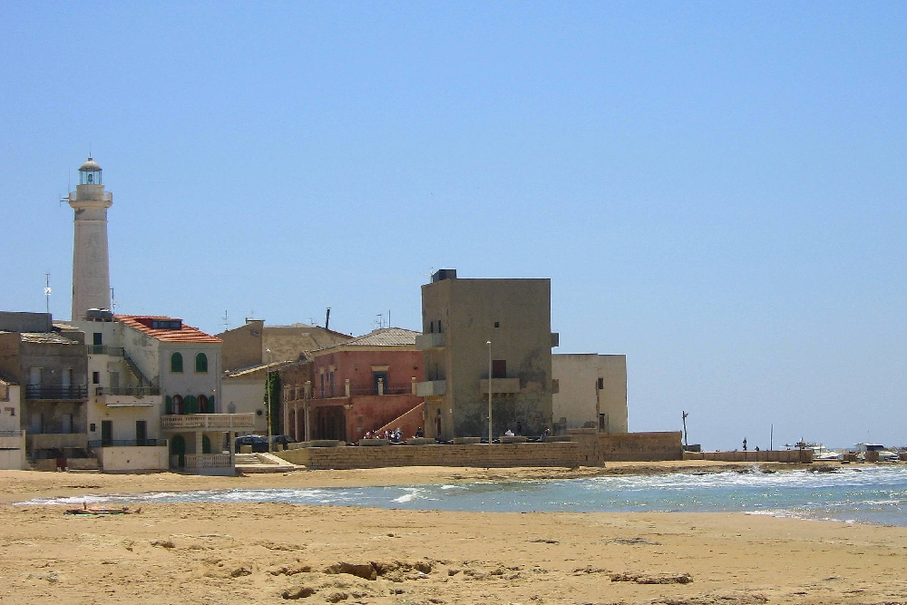 Spiaggia di Montalbano, 46 nuove denunce