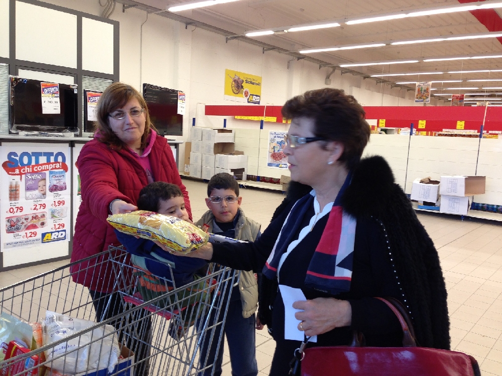 Colletta alimentare, la risposta dei santacrocesi