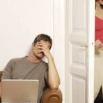 Giustificarsi con la moglie