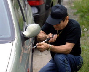 Furto d’auto