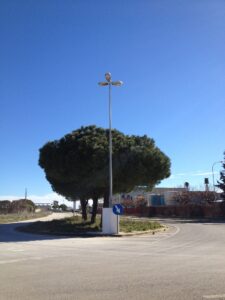 La zona industriale al buio