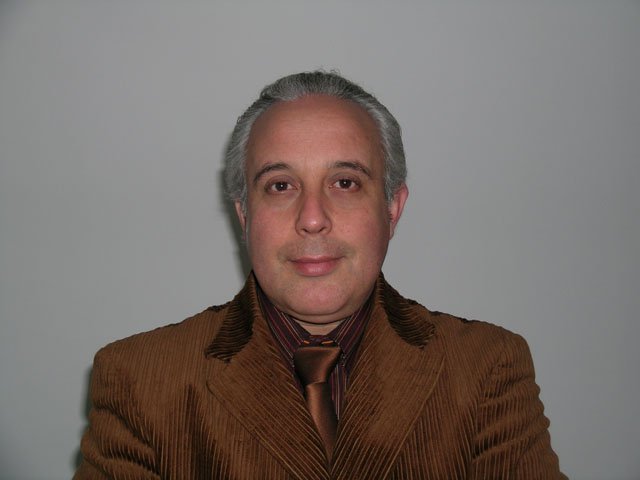 Fuoco nella casa dell’ex sindaco Giuseppe Pluchino