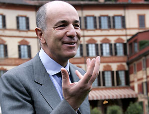 Convenzione per l’aeroporto di Comiso, si firma. Con Passera