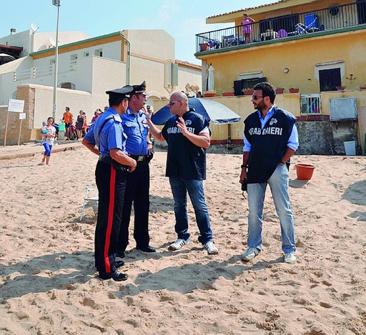 Il flash mob a Punta Secca