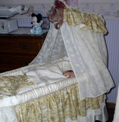 Morte in culla per un bimbo di due mesi originario di Comiso