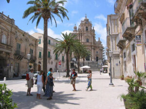 Turisti a Ragusa