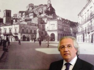 Antonello Lucifora