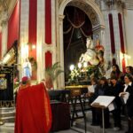 Il Vescovo Urso rende onore a San Giorgio