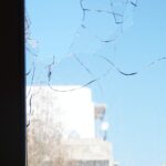 Vetro rotto a palazzo La Pira
