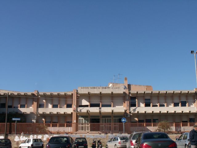 Un corso serale al Geometri di Modica