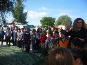 Nella Fidone con i bambini