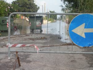 I residenti: "Siamo in calamità naturale"