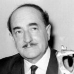 Salvatore Quasimodo col Nobel
