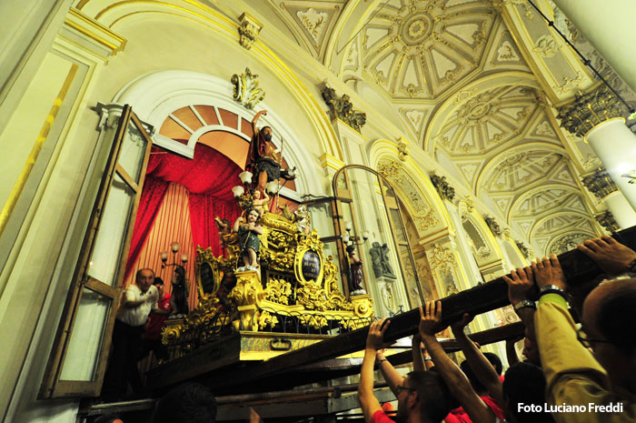 Statua San Giovanni Ragusa