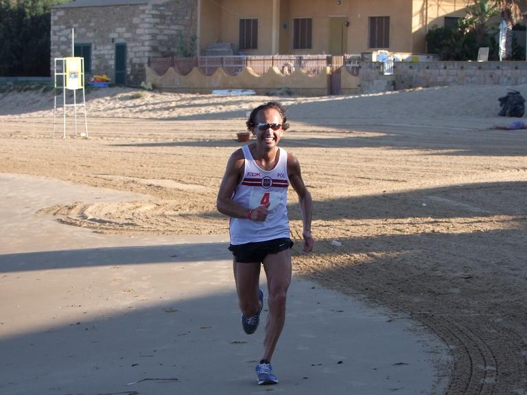 Maratona alla Filippide, vince il polacco Przemyslaw Walewski