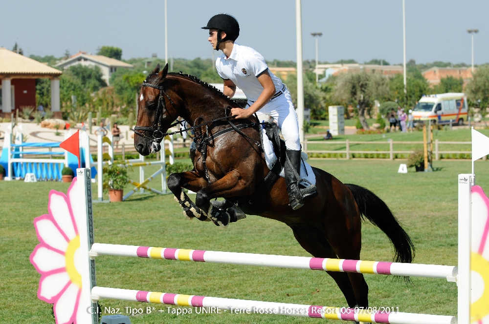 Equitazione, salto a ostacoli, bene l’ispicese Giuseppe Figura