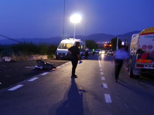 Incidente mortale a Chiaramonte, perde la vita Luigi Rabbito, scultore