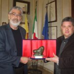 Leone di Bronzo a Sua Santità