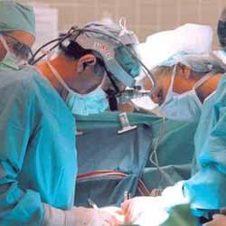 Incidente sul lavoro, operaio subisce il distacco di un orecchio