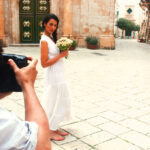 Emanuela Bartolone posa in via Mormina Penna