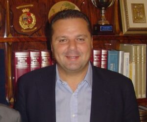 Saro Alescio, Crias