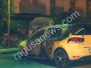 La Golf incendiata