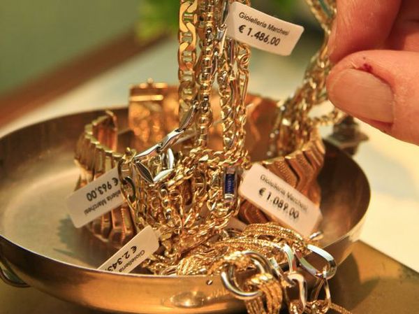 Scoperta bancarotta fraudolenta di una gioielleria di Comiso