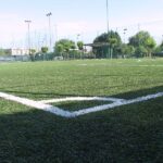 Campo in erba sintetica