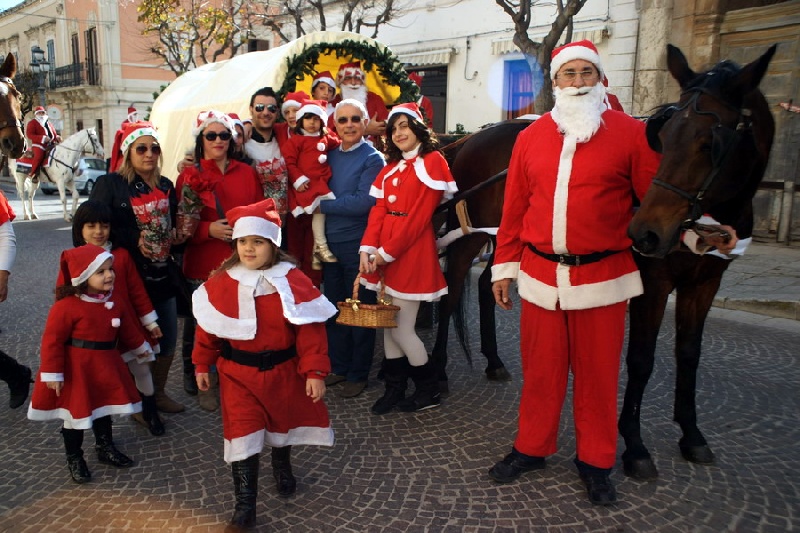 I premi ai partecipanti al natale ispicese