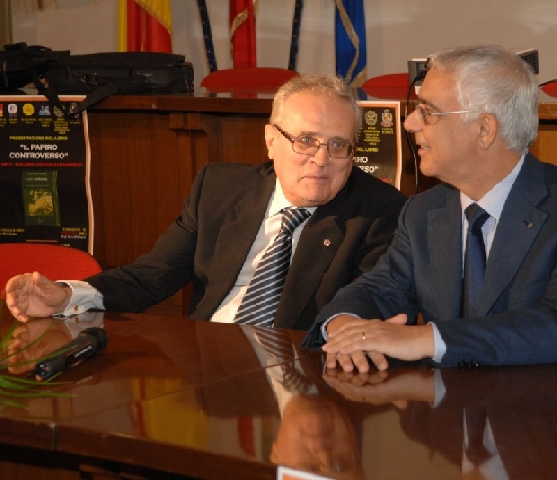 Presentato Il Papiro controverso