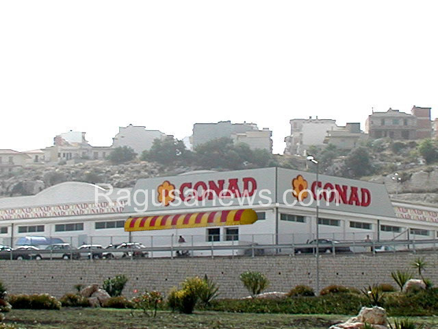 Furto di 60 mila euro al Conad