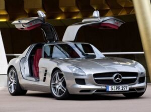 L’unica casa automobilistica italiana? La Mercedes