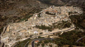 Ragusa, isola felice, forse. Un Piano strategico