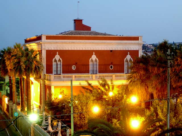 Palazzo Mormino commissariato di Polizia?