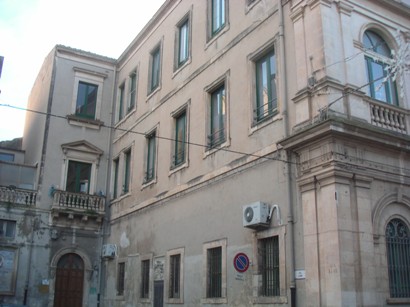 Il Magistrale resta comunale