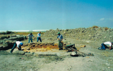 I resti di un battistero riaffiorano dagli scavi degli archeologi