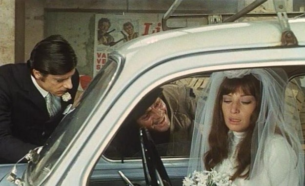 Folle di gelosia prende a botte l’uomo sbagliato