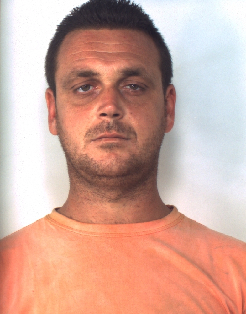 Mezzo chilo di droga, arrestati due fratelli