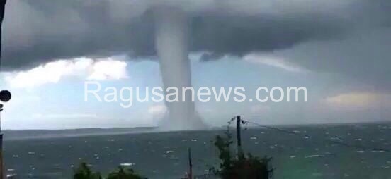Paurosa tromba marina a Punta Secca
