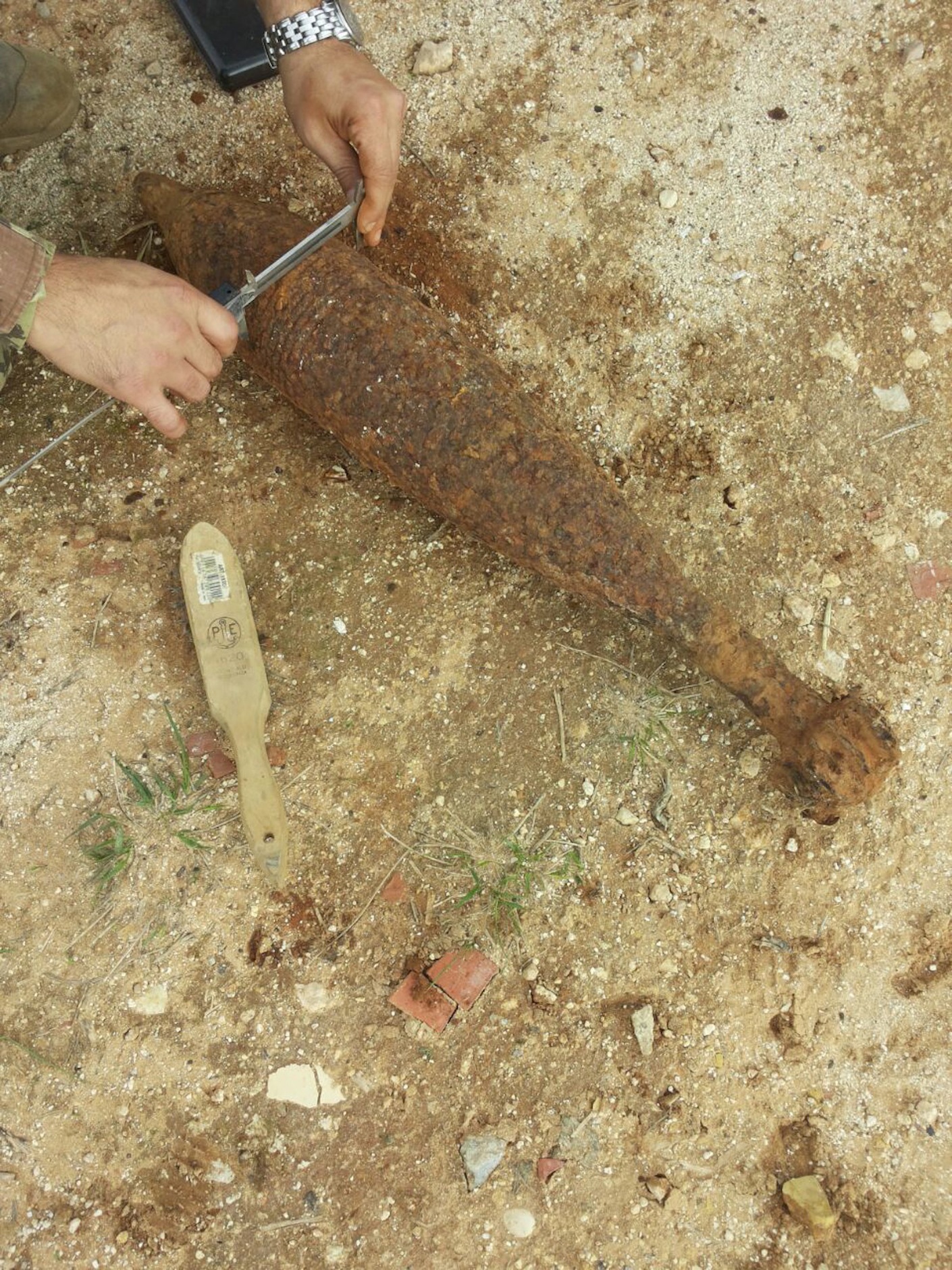 Una bomba della seconda guerra ad Acate