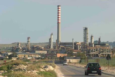 Incidenti lavoro,morti 2 operai a Priolo