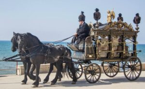L'uomo che andava appresso ai funerali