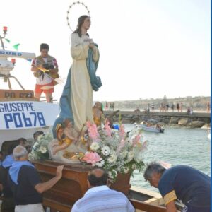 Dopo un inno mariano, intonammo un sacrilegio