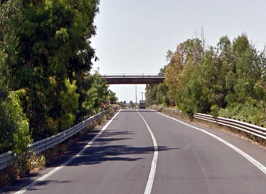 Si ribalta Bmw, feriti santacrocesi