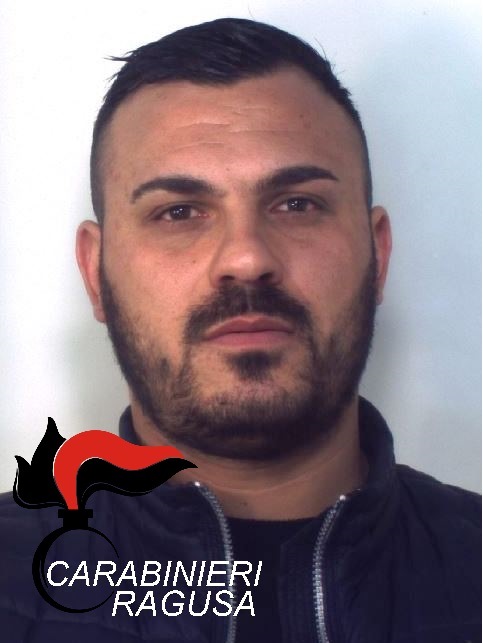 Droga, arrestati due vittoriesi