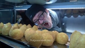 E Rocco Papaleo si infilò nel forno