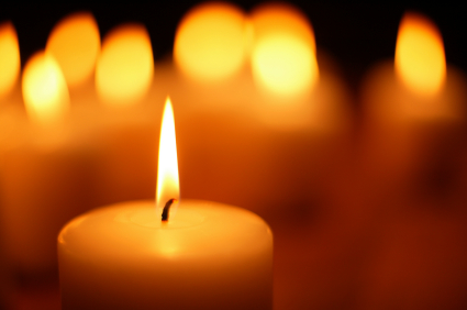 Una donna di 64 anni si suicida buttandosi dal balcone
