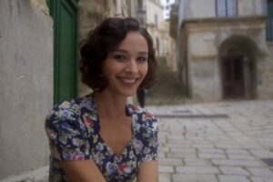 Nicole Grimaudo è Oriana