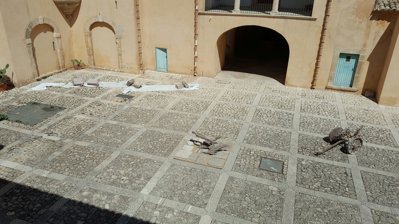 Acate, lavori al Castello dei Principi di Biscari