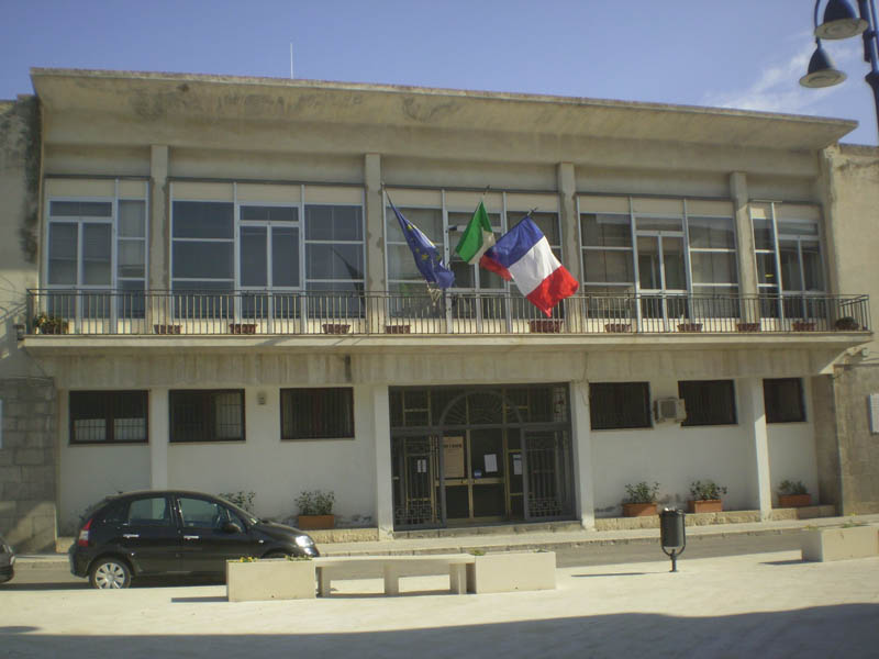 Comune di Acate, dipendenti ancora senza stipendio. La nota del sindaco